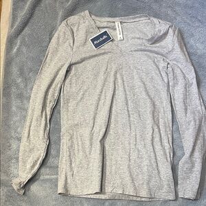 Zenana Outfitters Light Gray Long Sleeve Tee
